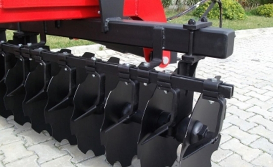 Minimum Residue with an Adjustable Scraper 